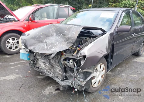 2002 Toyota Camry Le из США, поврежденный, VIN 4T1BE32K62U593817